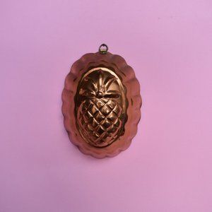 Copper cake pan / Jell-O mold • oval pineapple